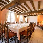 Hotel Logis De La Rose 3*