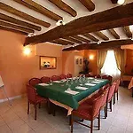 Logis De La Rose Hotel