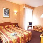 Logis De La Rose Hotel