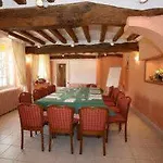 Logis De La Rose Hotel