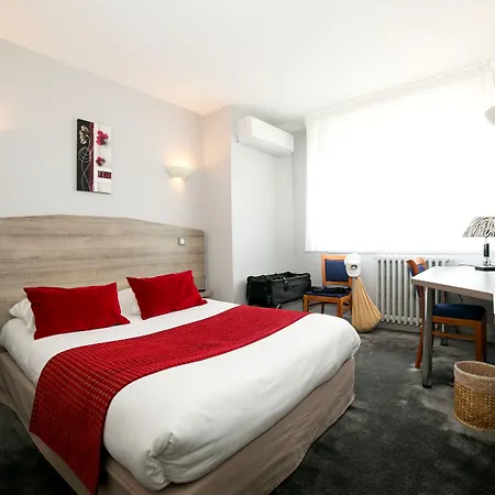 Logis De La Rose Hotel