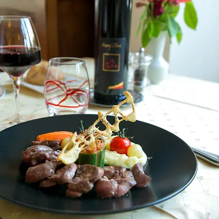 Hotel Logis De La Rose