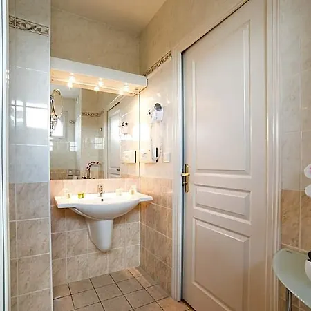 Logis De La Rose Hotel Doué-la-Fontaine