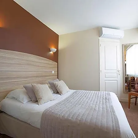 Hotel Logis De La Rose Doué-la-Fontaine
