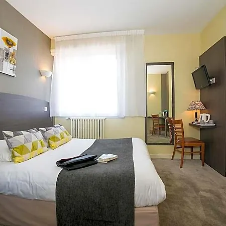 Hotel Logis De La Rose Doué-la-Fontaine