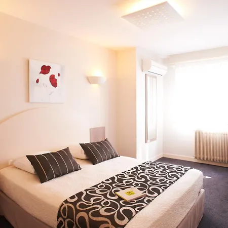 Hotel Logis De La Rose