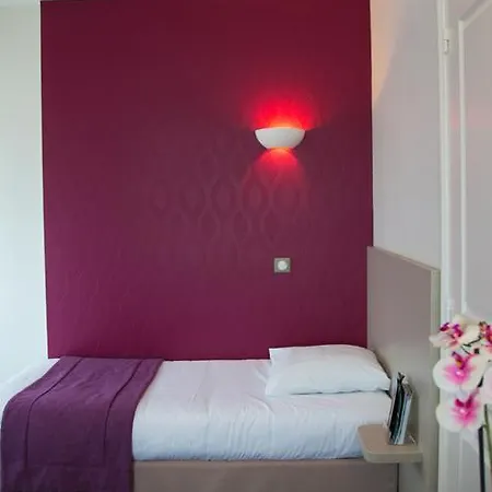 Hotel Logis De La Rose Doué-la-Fontaine