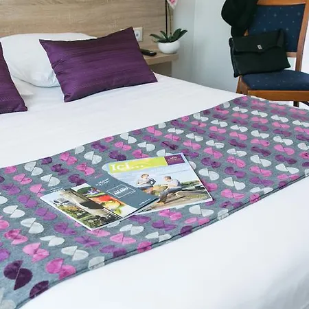 Hotel Logis De La Rose Doué-la-Fontaine