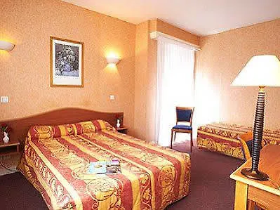 Logis De La Rose Hotel